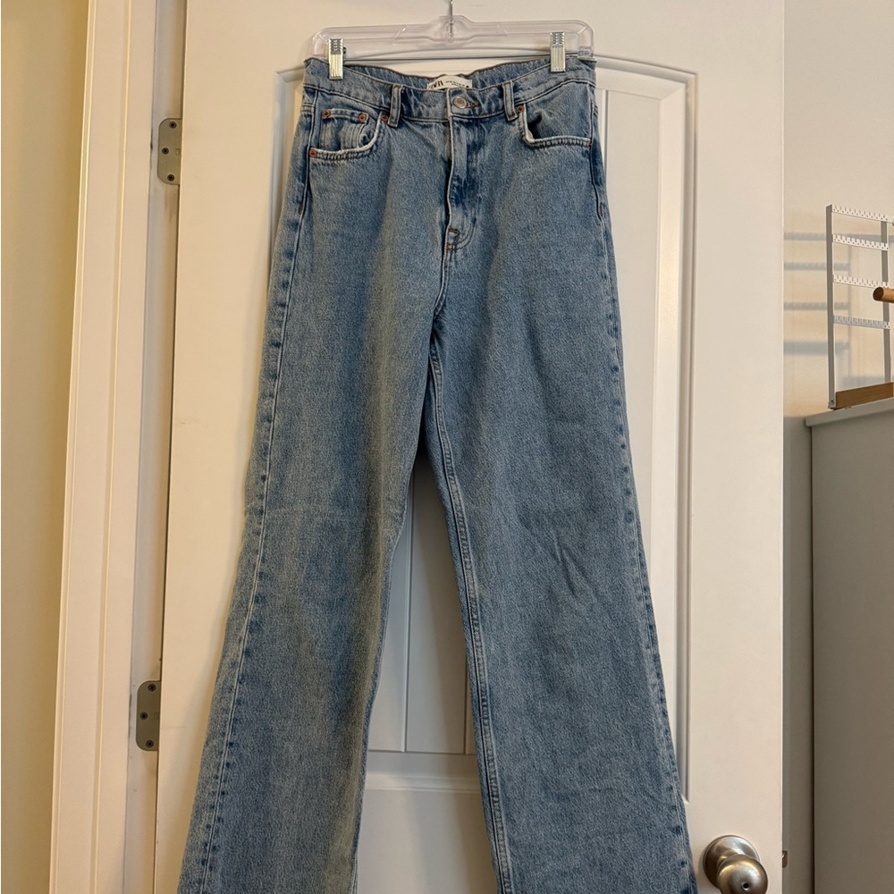 ZARA Flared Straight Jeans!!!